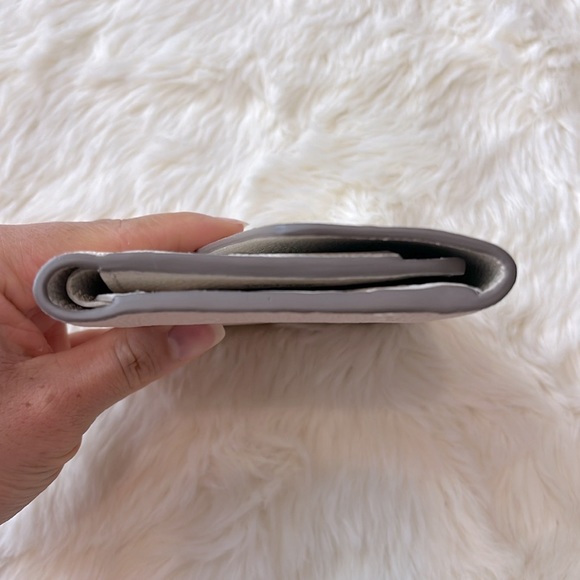 Louis Vuitton Empreinte Neige Wallet curieuse - Picture 10 of 13